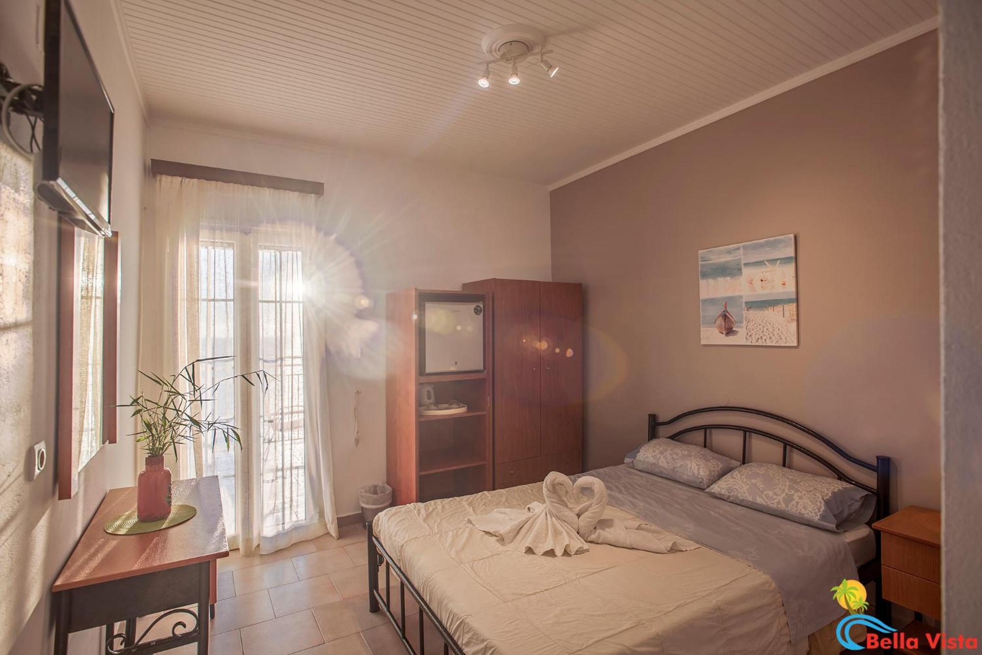 Bella Vista Apartments Пелекас Экстерьер фото