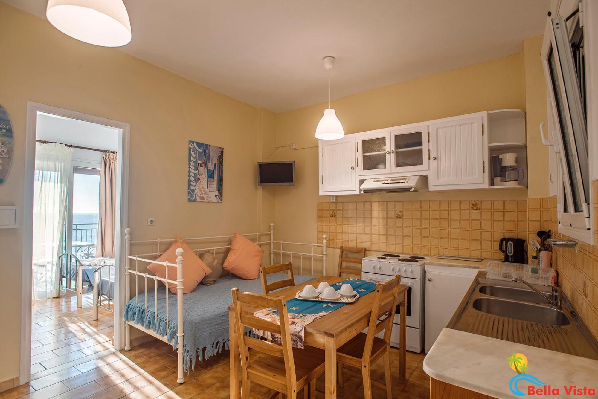 Bella Vista Apartments Пелекас Экстерьер фото
