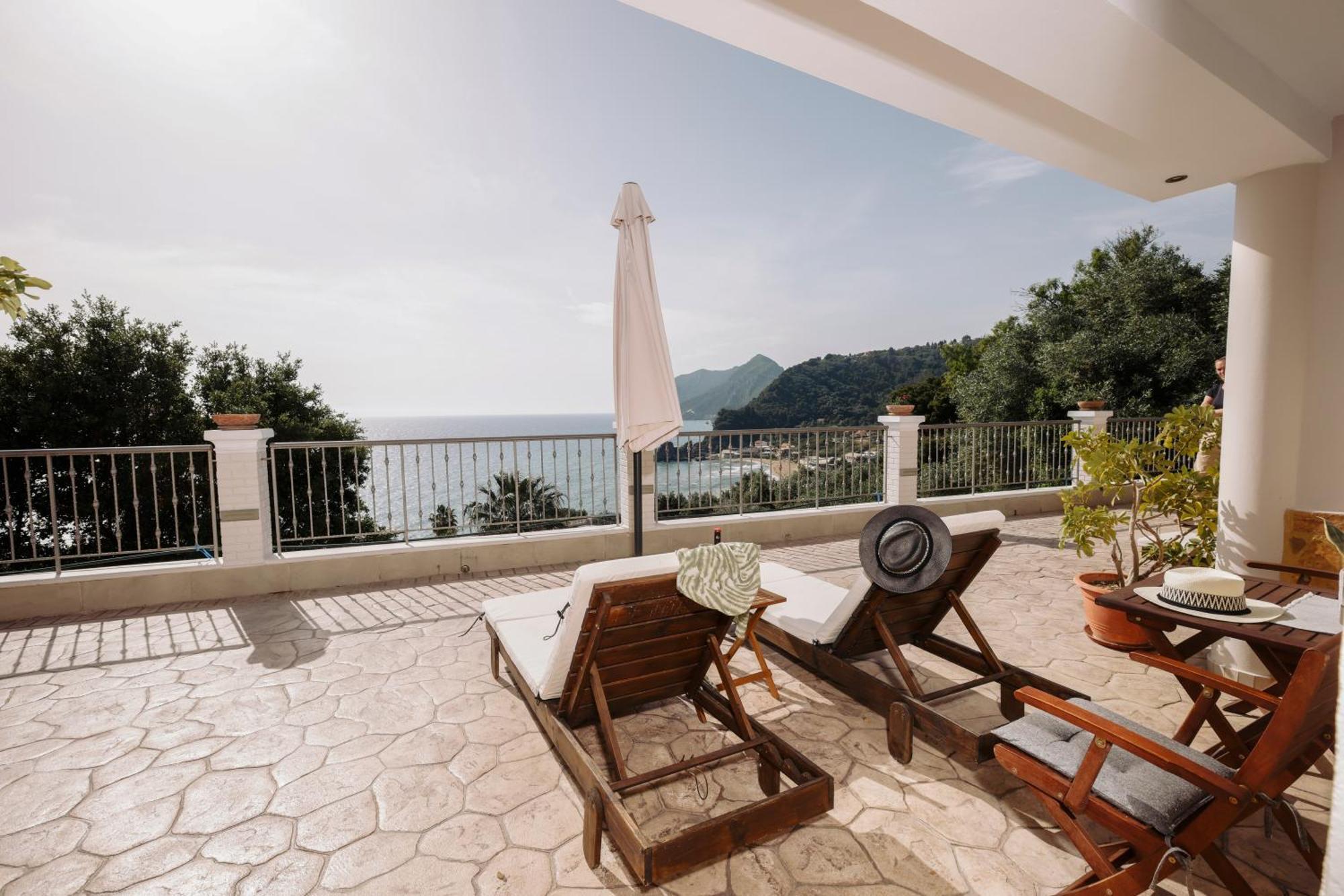 Bella Vista Apartments Пелекас Экстерьер фото